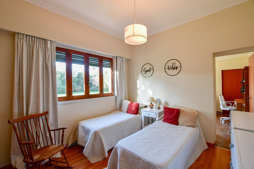 Casa Venta City Bell 3 Dormitorios Pileta Quincho
