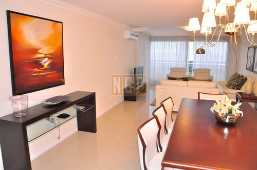 Imagen 12 de 30 de Apartamento En Brava, 3 Dormitorios