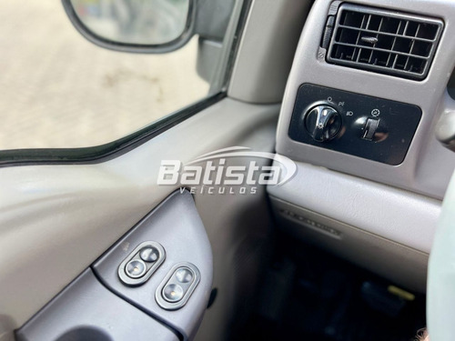 Imagem 12 de 15 de Ford F-250 Xl 4.2 Turbo Diesel - 2001 - Carroceria 2.84m
