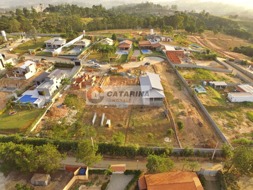 **chácara Em Construção Dentro De Condômino Fechado**