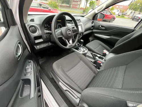 Nissan Frontier 2.5 Le At