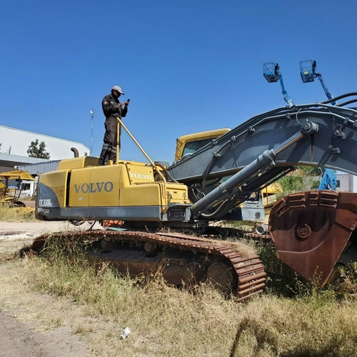 Imagen 1 de 5 de Volvo Ec330bl