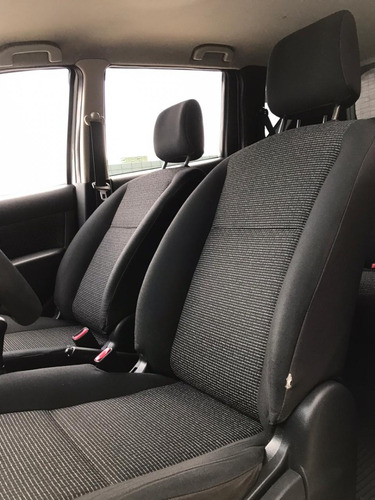 Nissan Livina 1.6 S Manual 2013