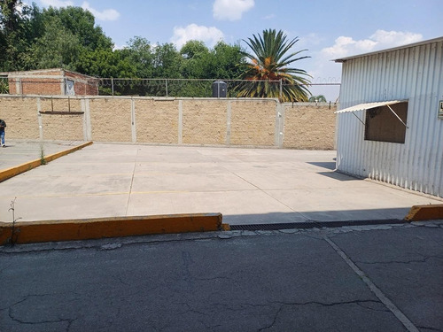 Bodega En Renta De 8,402 M2 Con Oficinas Y Andenes En Cuautitlan Izcalli