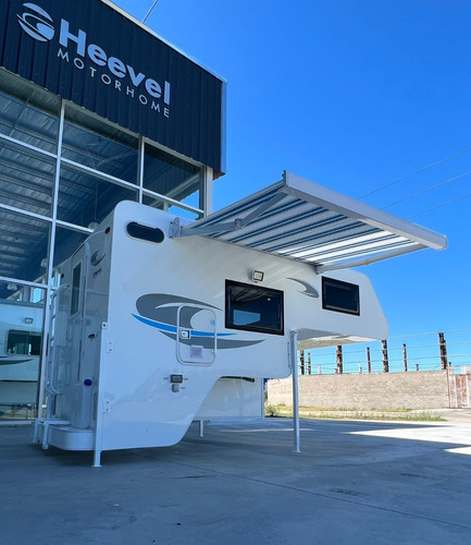 Camper Heevel