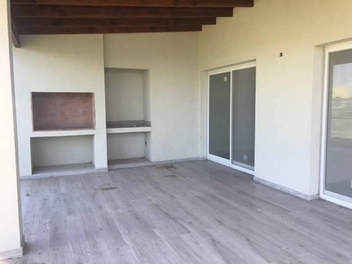 Imagen 3 de 12 de Casa En Venta A Estrenar Sobre Lote Interno. Puertos | Araucarias