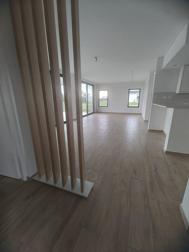 Casa En Venta A Estrenar De Seis Ambientes En Ceibos Puertos Del Lago