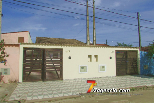 Imagem 2 de 14 de Ch05 Casa 2 Quartos Churrasqueira Aceita Financiamento
