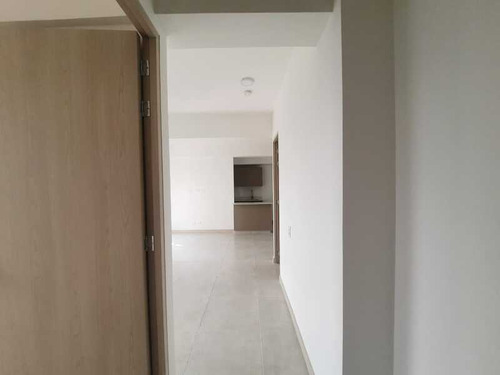 Apartamento En Arriendo Ubicado En Envigado Sector Las Vegas (23983).