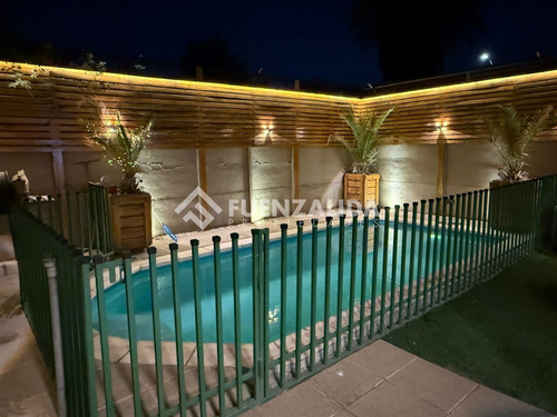 Espectacular Casa En Venta De 3 Dorm. En Lo Espejo