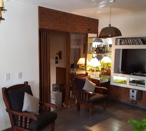 13 Esq. 38 - Casa En Venta