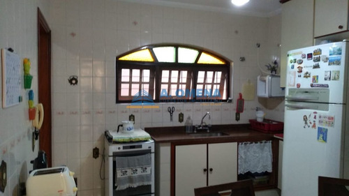 Imagem 12 de 15 de Casa - 3 Dormitórios Sendo 1 Suíte - 333