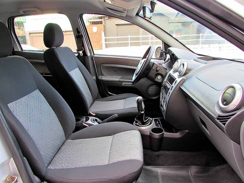 Ford Fiesta 1.6 Mpi Hatch 8v Flex 4p Manual