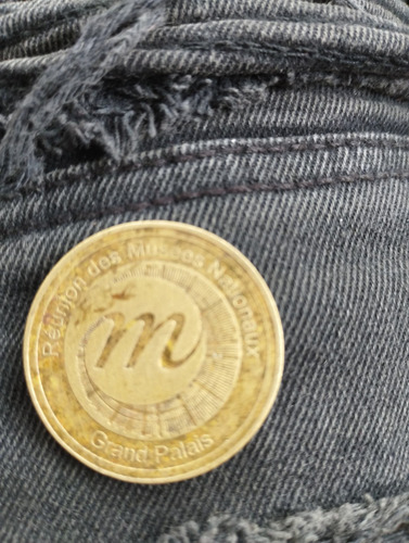 Imagen 3 de 3 de Vendo Moneda. De La Mona Lisa Grand Palais