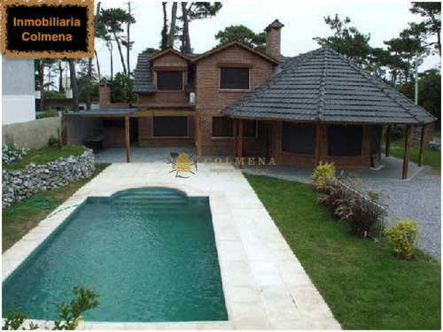 Precioso Chalet En Playa Mansa. Disfrute De Punta Del Este!!!- Ref: 2323