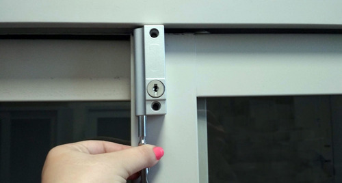Imagen 2 de 4 de Tranca De Aplicar Con Llave / Cerradura Española Tesa Para
