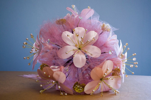Imagen 3 de 4 de Ramo Bouquet Artificial Novia Quinceañera Vanessa Hadas