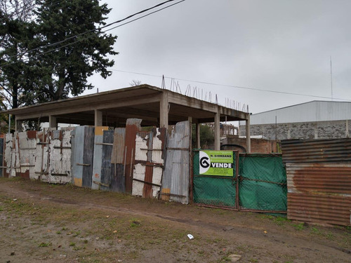 Imagen 4 de 4 de Oportunidad! Importante Terreno De 612 M2 Con Losa De 100 M2 Construida En Moreno!
