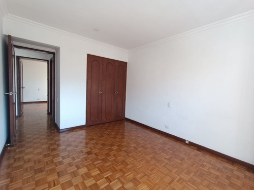 Imagen 4 de 30 de Se Vende Apartamento Sector Centro La Candelaria