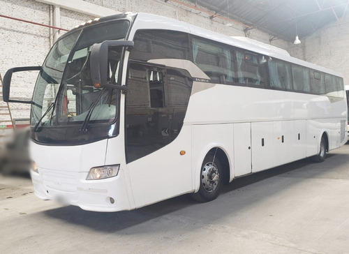 Imagen 3 de 10 de Omnibus Mercedes Benz 500 2014 Saldivia Con Baño
