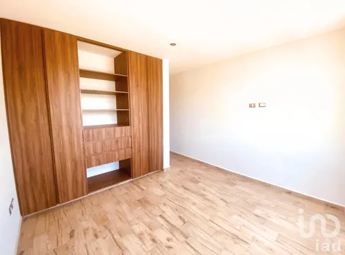 Renta Casa 4 Ambientes Lomas De Angelópolis