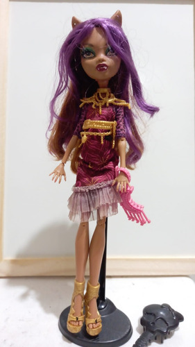 Monster High Clawdeen Wolf Luzes, Frights, Camera, Action 2