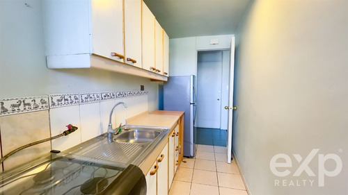 Departamento En Arriendo De 2 Dorm. En Valparaíso