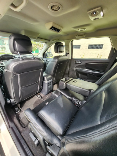 Dodge Journey 2.4 Se 7 Pasajeros full