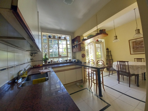 Imagen 12 de 28 de Amplica Casa De 5 Ambientes En Belgrano, Caba