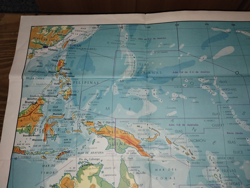 Mapa Físico-político Oceanía (96,5 X 73,1 Cm). Kapelusz 1967 (Usado)