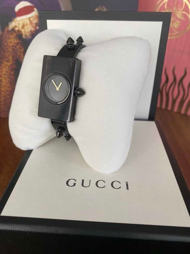 Relógio Preto Spikes - Gucci
