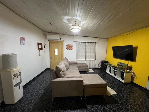 Venta Casa 3 Ambientes En Bosques
