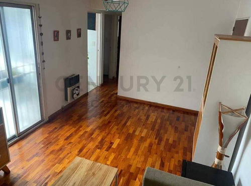 Imagen 8 de 18 de Ph 3 Ambientes En Venta En Agronomia. Con Quincho Y Terraza.