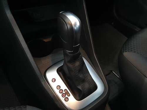 Imagem 5 de 9 de Voyage 1.6 16v Msi Totalflex 4p Automático
