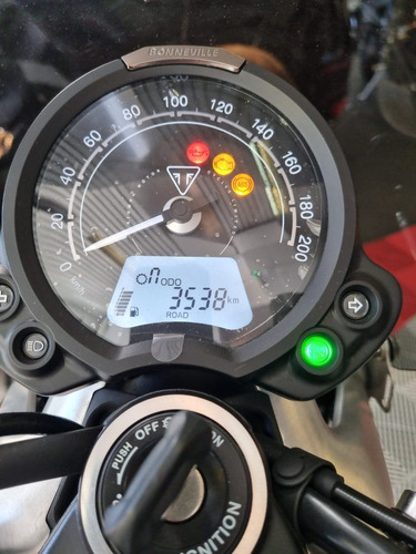 Triumph Street Twin Hilton Motors Co