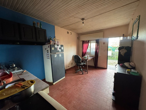 Venta Casa Con Amplio Jardín Con Arboleda Lote 394 M2 / En Capilla Del Señor