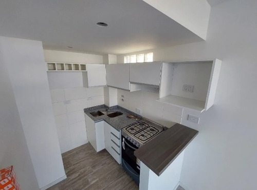 Monoambiente En Venta En Flores