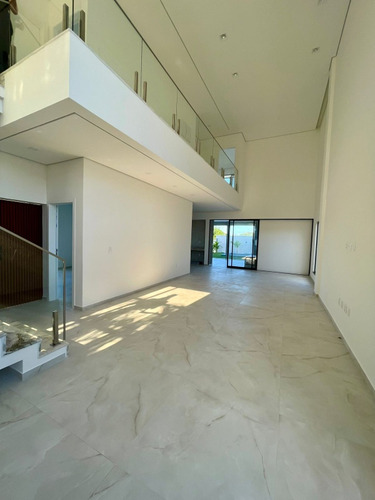 4 Quartos 3 Banheiros