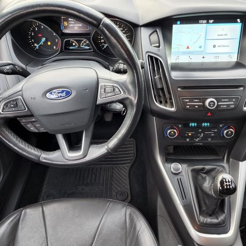 Imagen 11 de 15 de Ford Focus Se 2.0 Gris Plata 2016 Prost Rosario