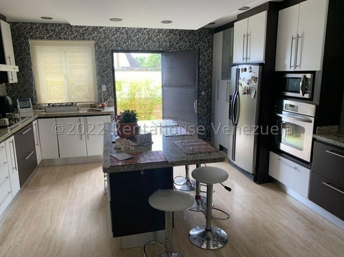 Imagen 7 de 18 de Bellísima Casa De 3 Niveles Ubicada En Oritopo Caracas 22-24608