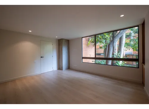 Apartamento De 189 M2 Totalmente Remodelado En La Tomatera, El Poblado