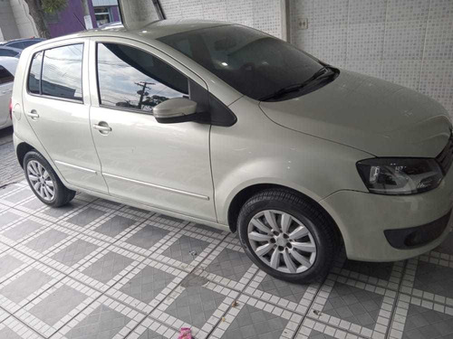 Volkswagen Fox 2010 1.0 Vht Total Flex 5p