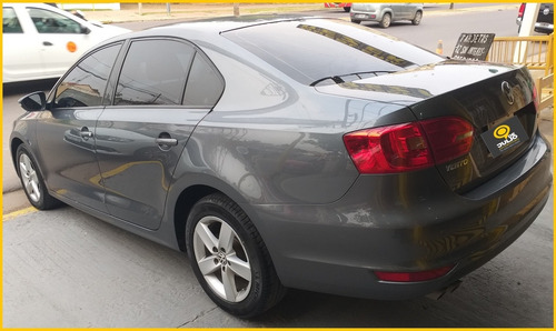 Volkswagen Vento 2.5 Luxury 170cv 2013