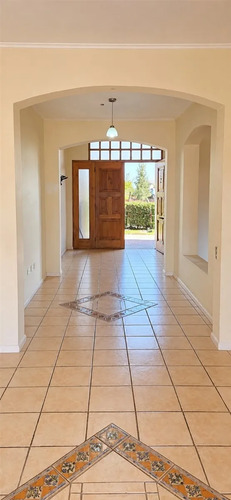 Parcela Con Casa En Arriendo En Isla De Maipo