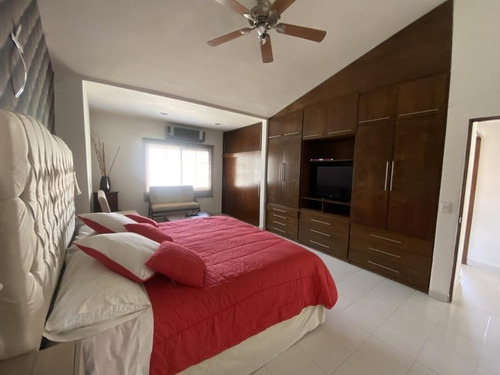 Imagen 13 de 20 de Casa En Renta En Santa Bárbara