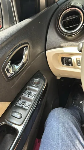 Renault Captur 2.0 Intens Automática
