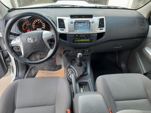 Toyota Hilux 3.0 Cd Srv I 171cv 4x2 2012