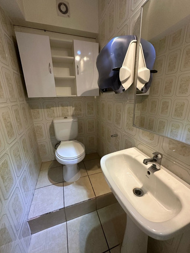 Arriendo Oficina 5 Privados, Sala De Reuniones, 2 Baños
