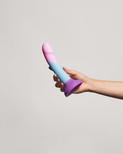 Dildo Con Ventosa Para Superficie O Arnés Kendall Meibi