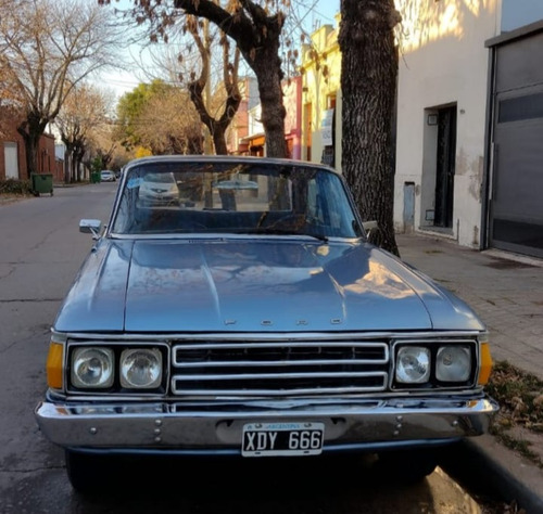 Imagen 9 de 13 de Ford Falcon 221